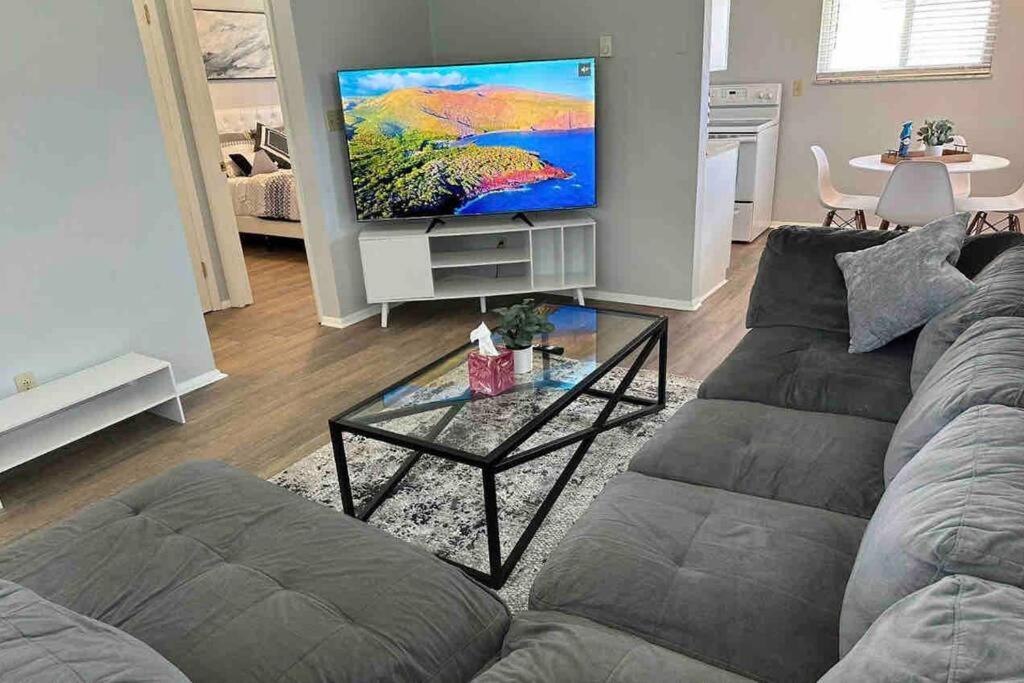 Cozy Apt Near Downtown Dayton Apartment Exterior photo