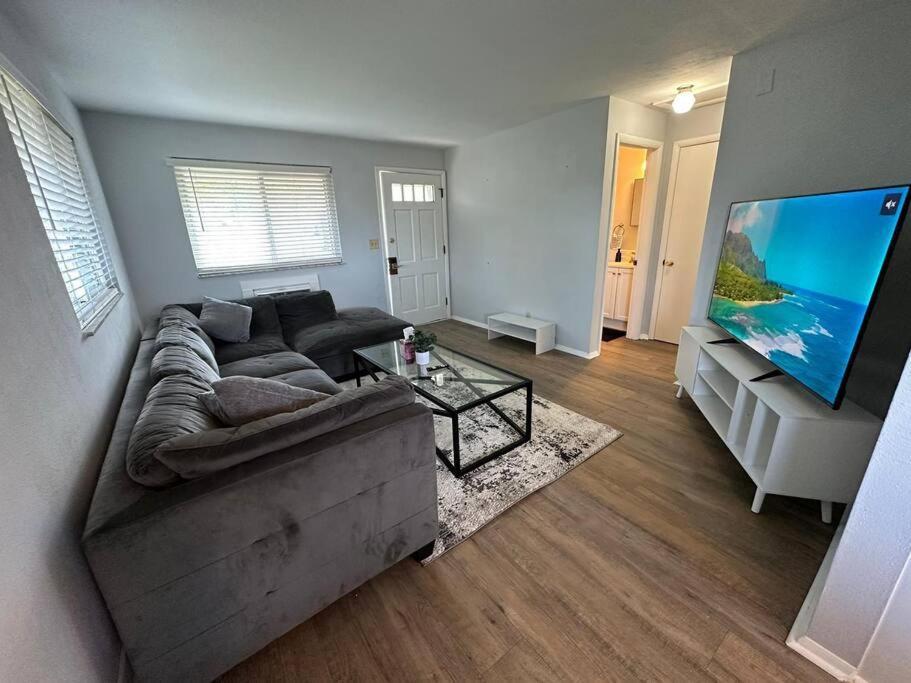 Cozy Apt Near Downtown Dayton Apartment Exterior photo